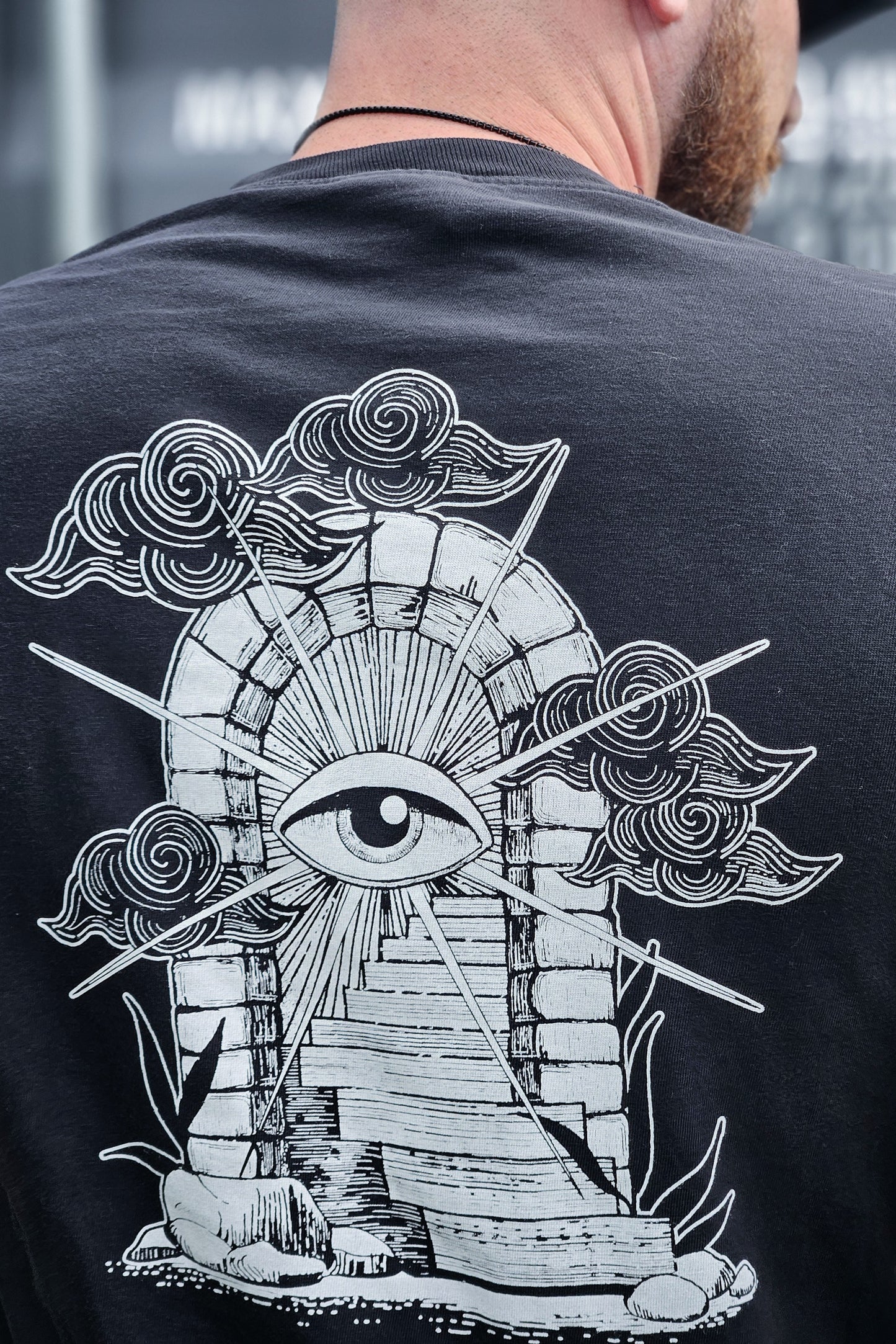 BLACK TEE POWERFULL CREATOR