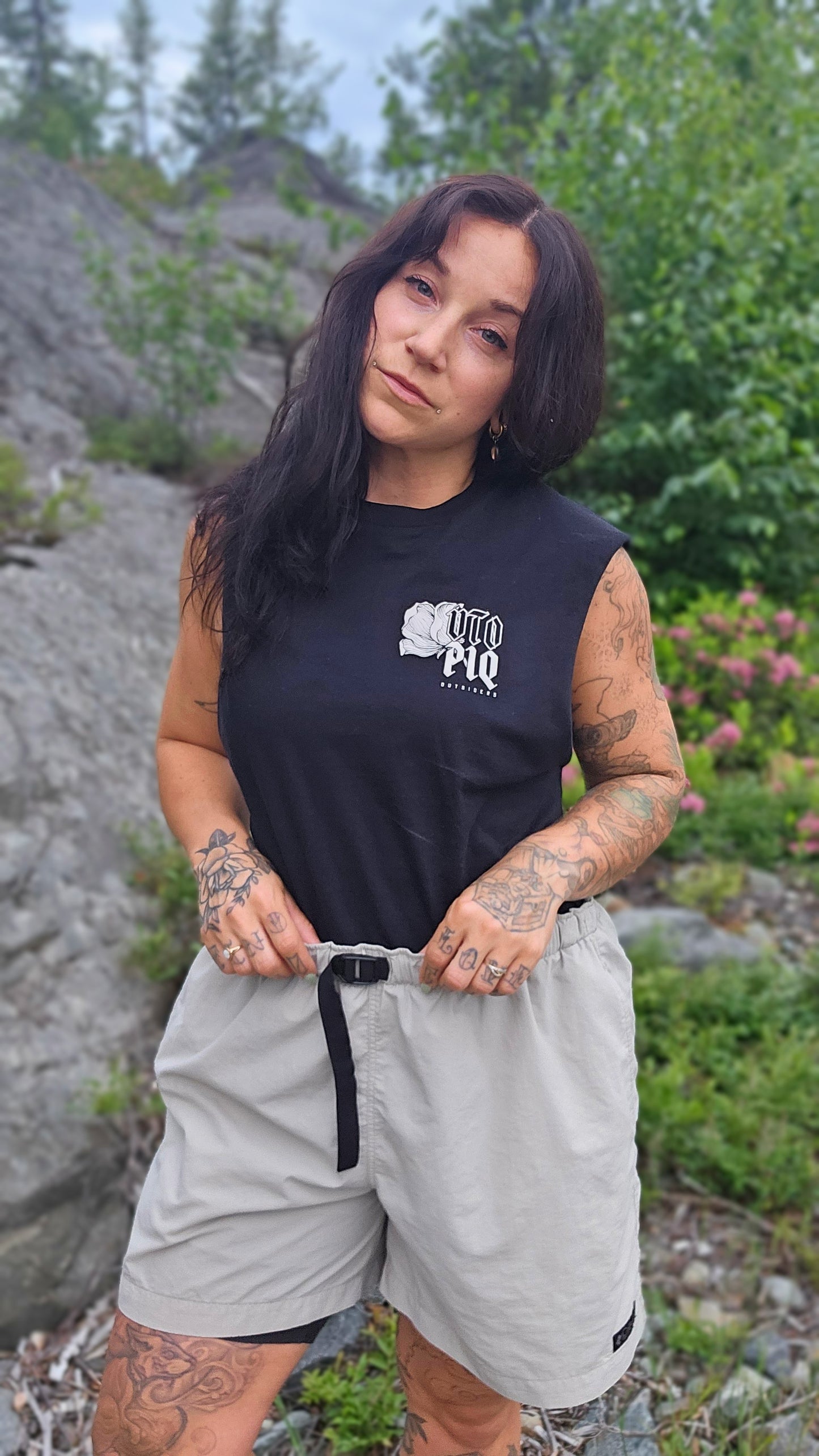BLACK TEE POWERFULL CREATOR